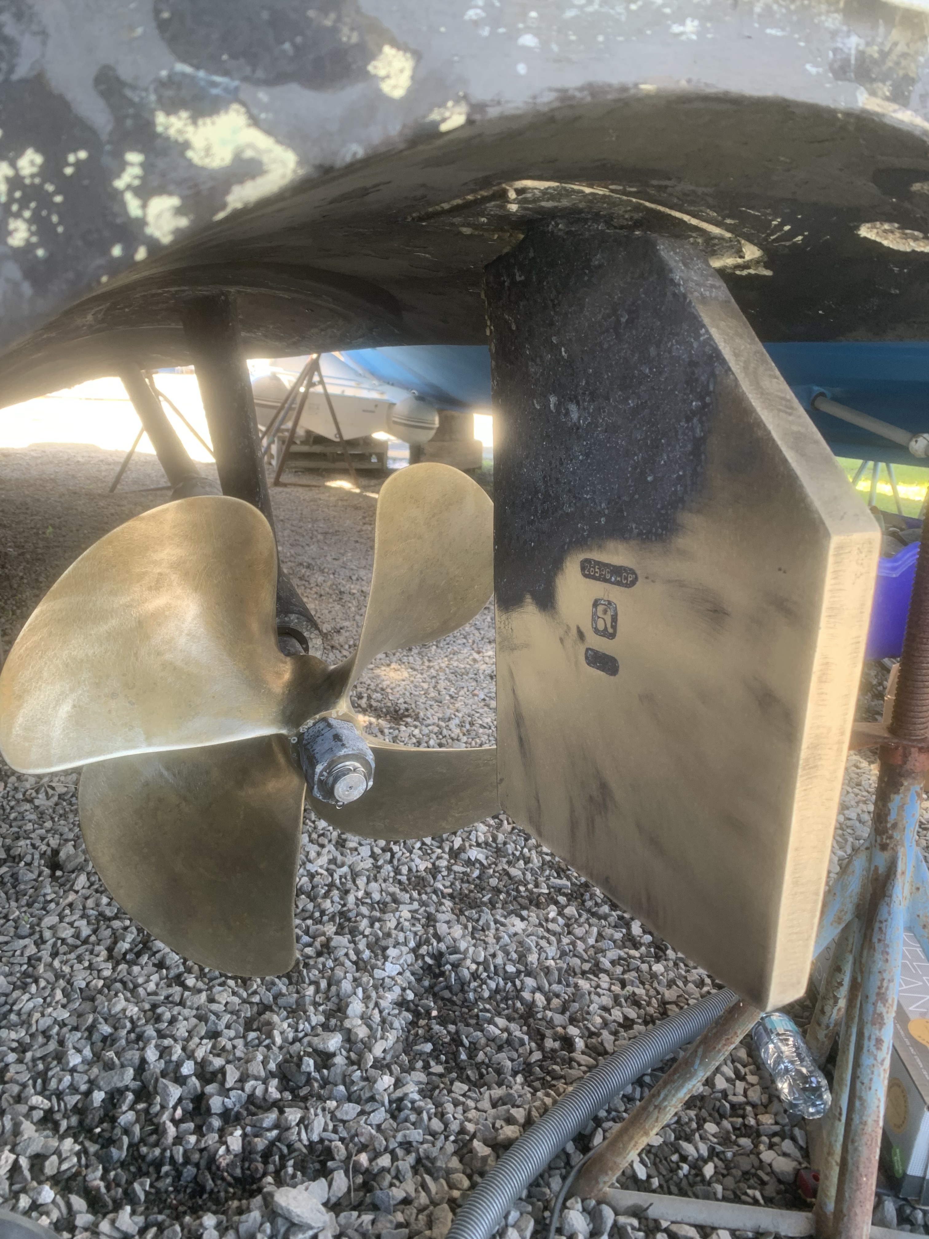 Running gear before — unpainted prop and skeg